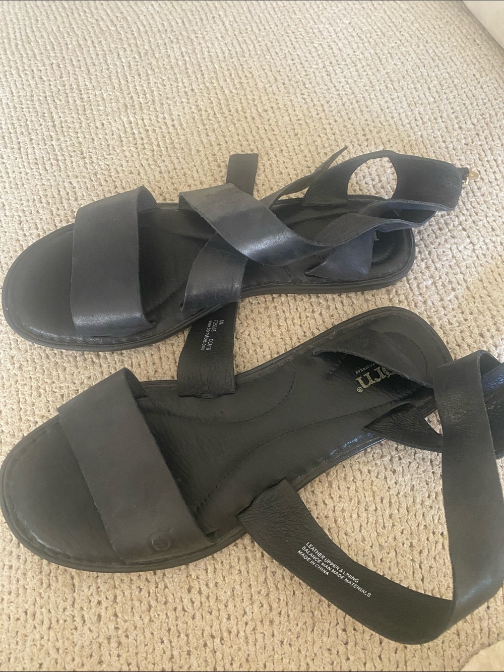 Born ankle strap sandals 8M - Picture 4 of 9